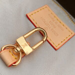 Louis Vuitton OnTheGo MM M24708 Cream